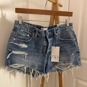 Zara Women's Blue Denim Shorts